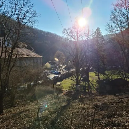 Penzion Obecna Skola 3*