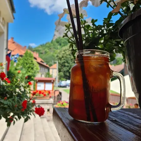 Penzion Obecna Skola 3*