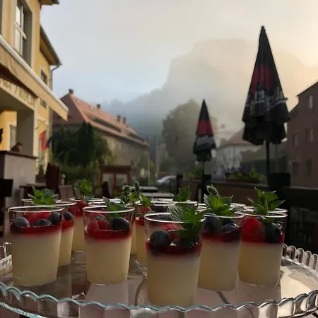 Penzion Obecna Skola Svatý Jan pod Skalou