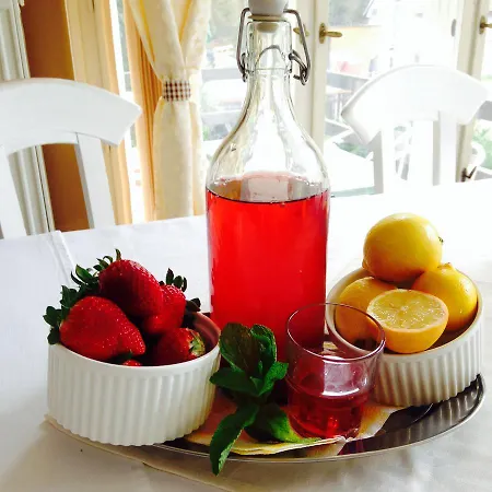 Obecna Skola Svatý Jan pod Skalou